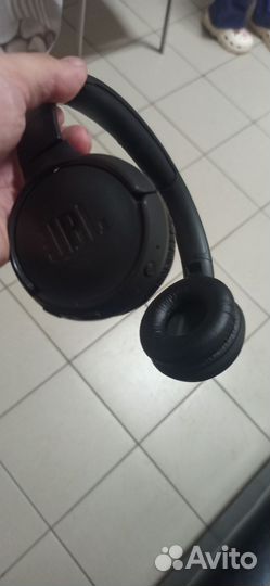 Беспроводные наушники jbl