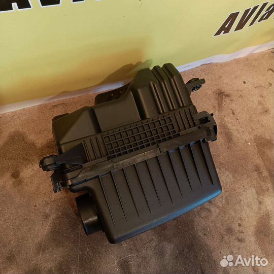 Корпус воздушного фильтра Kia Rio 3 Solaris 1