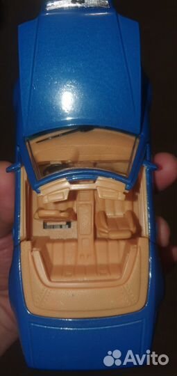 Модель автомобиля mercedes benz 1/24