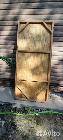 Дверь деревянная