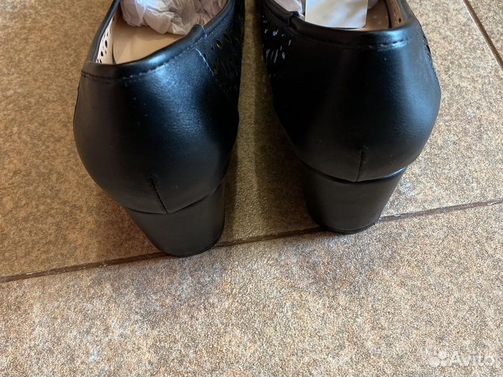 Новые туфли женские 39 размер