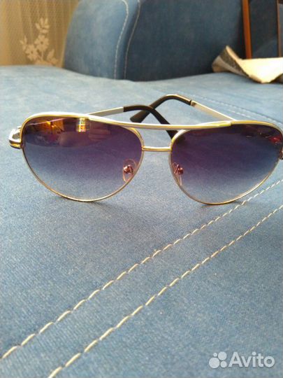 Очки солнцезащитные