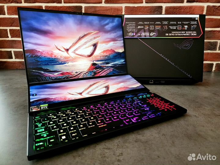 Asus ROG Zephyrus Duo 16 с Mini-Led 1100 нит
