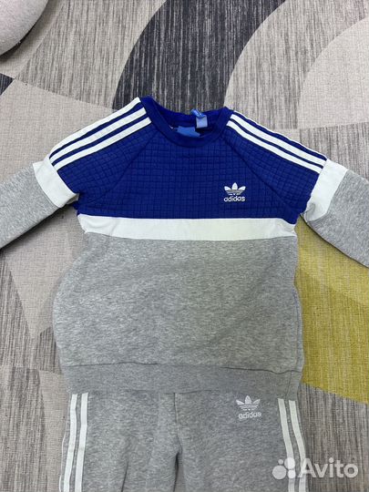 Спортивный костюм adidas 3-4 года