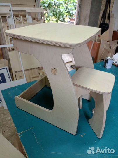 Стол и стул детский
