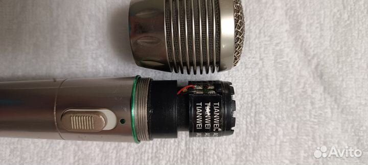 Микрофон для караоке проводной