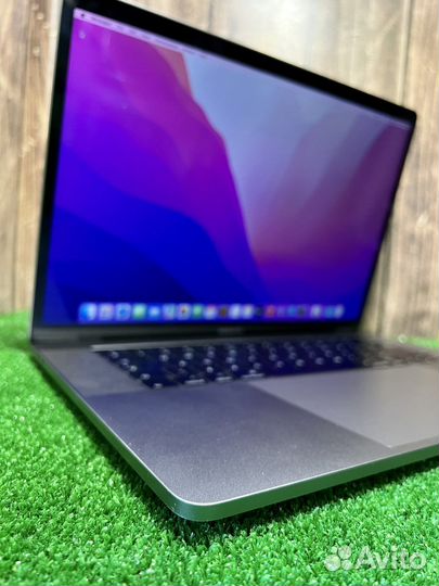 MacBook Pro 15 Mid 2017 16/512