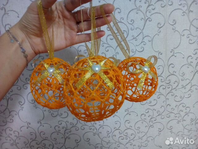 Шары новогодние елочные крючком 4 штуки