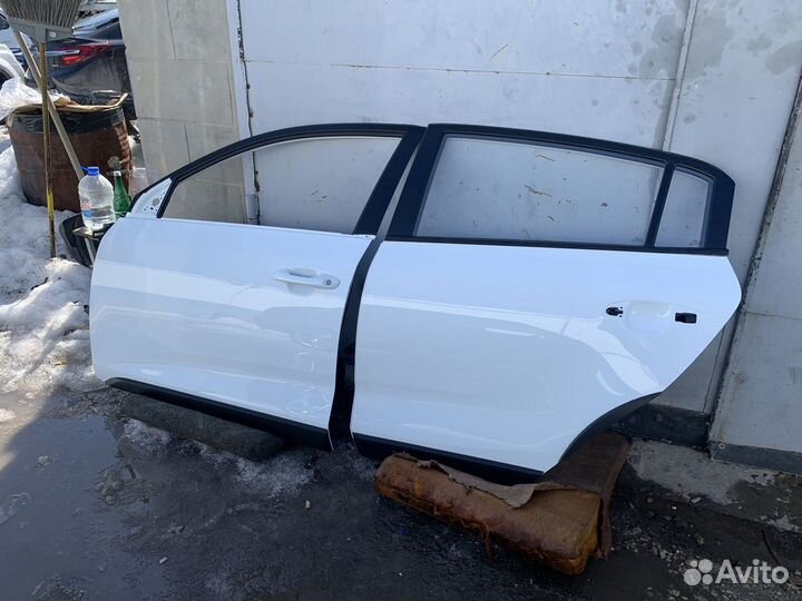 Дверь задняя левая Kia Rio X-Line Оригинал