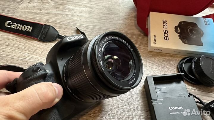 Продам фотоаппара Canon 650D