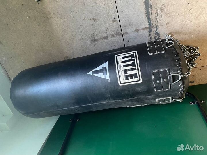 Боксерский мешок Title