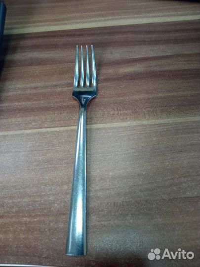 Вилка закусочная