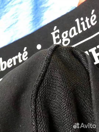 Зипхуди Vetements