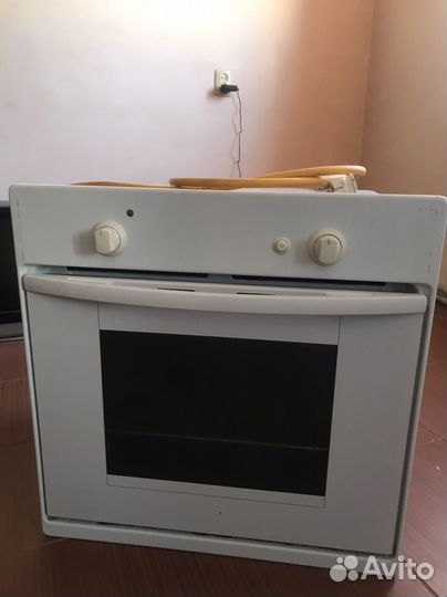 Газовый духовой шкаф Hotpoint Ariston
