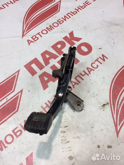 Педаль ручника Mazda CX-7