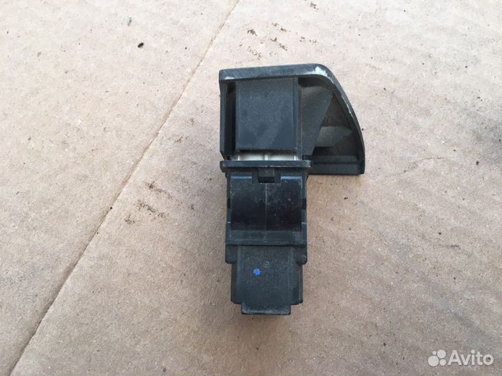 Кнопка центрального замка Peugeot 307 (2974)