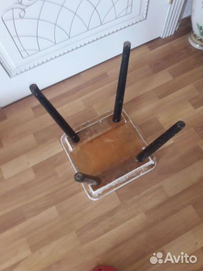 Два Советских табурета