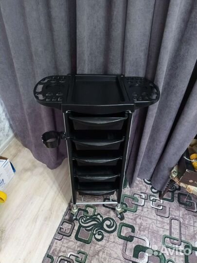 Тележка парикмахерская новая