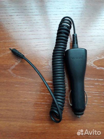 Зарядные устройства.Наушники