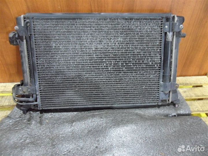 Кассета радиаторов Volkswagen Golf 5 1K1 BSE