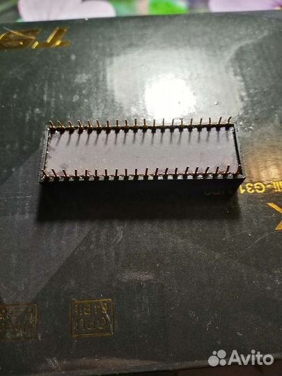 Микросхема DS5000T-32-16 DIP