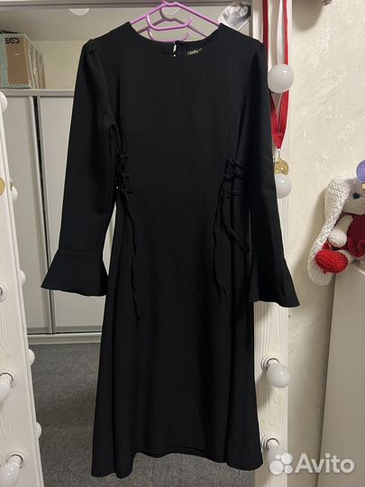 Платье на завязках по бокам черное и розовое