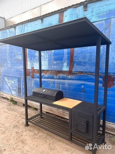 Мангал с крышей