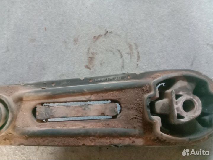 Подушка кпп Renault Sandero K7J710 2014