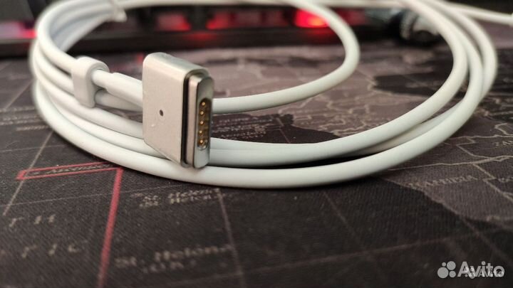 Зарядное устройство для MacBook. Новое, с гарантие