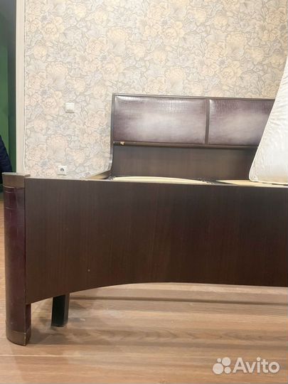 Кровать двухспальная