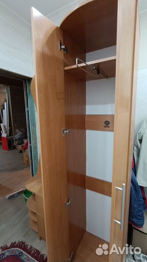 Шкаф в прихожую