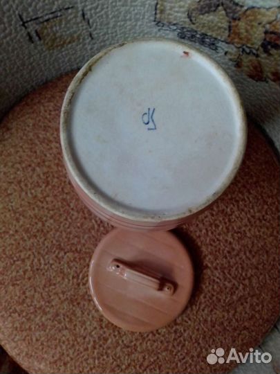 Емкость для сыпучих продуктов