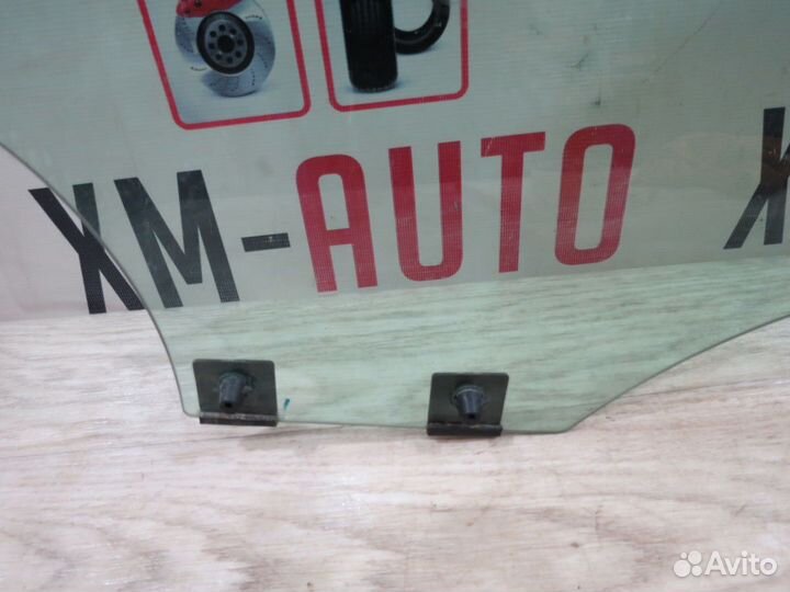 Стекло двери заднее правое Renault Sandero 2