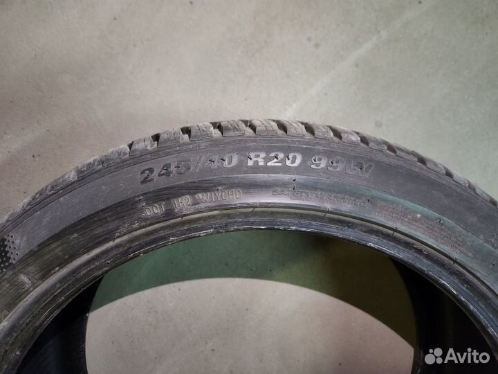 Kumho WinterCraft WP72 245/40 R20 99W