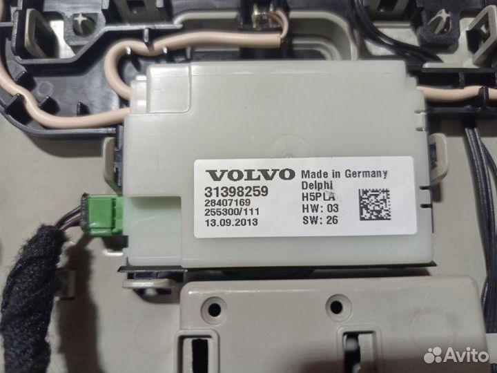 Плафон подсветки салона Volvo V40 B5204T9 2014