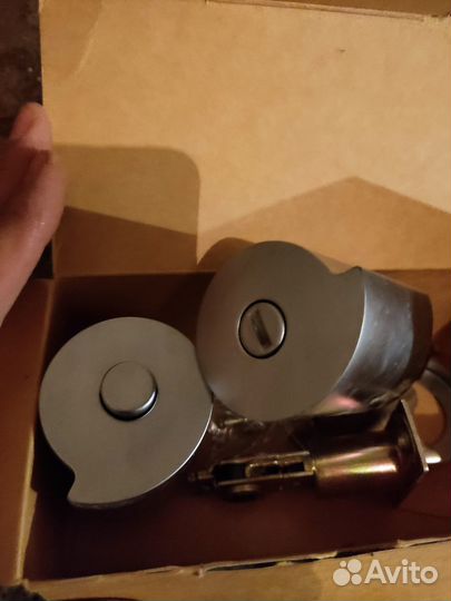 Замок дверной межкомнатный