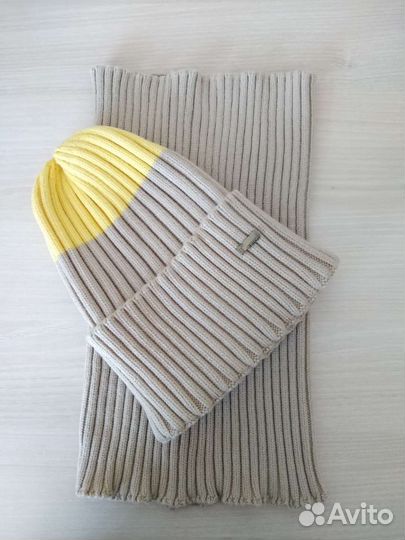 Комплект шапка и снуд