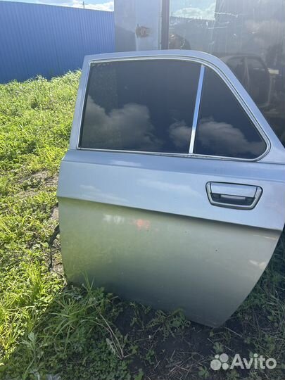 Дверь на Волга 31105