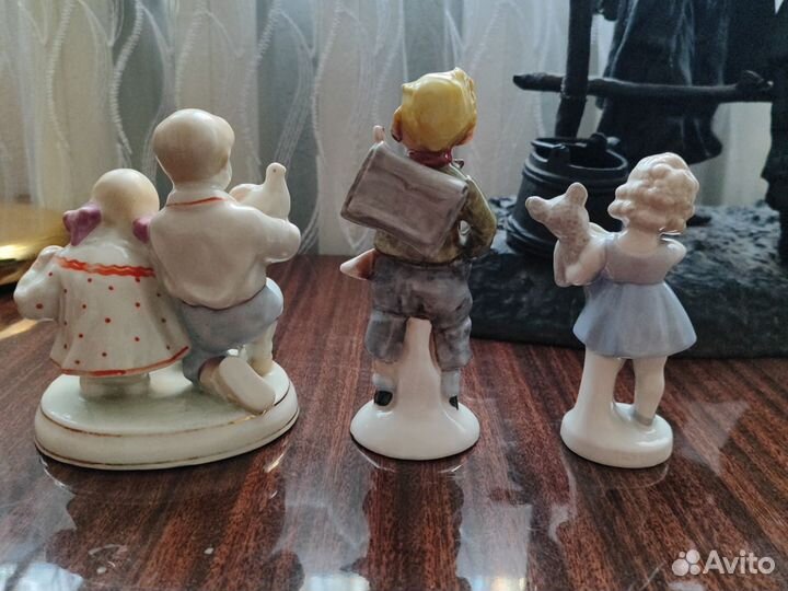 Счастливое детство фарфор