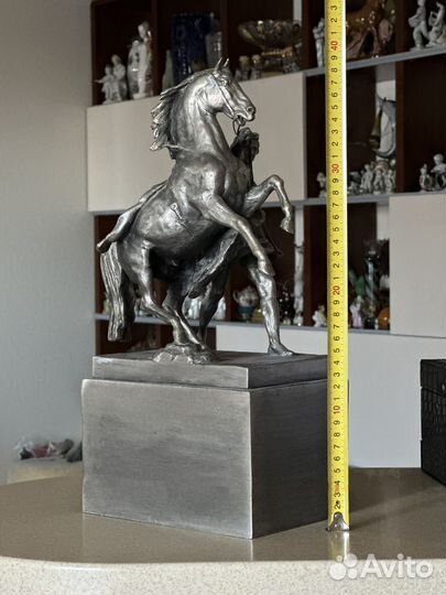 Монументскульптура винтажная