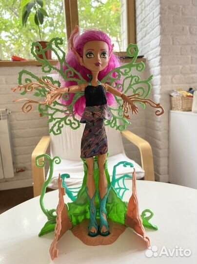 Кукла на подставке