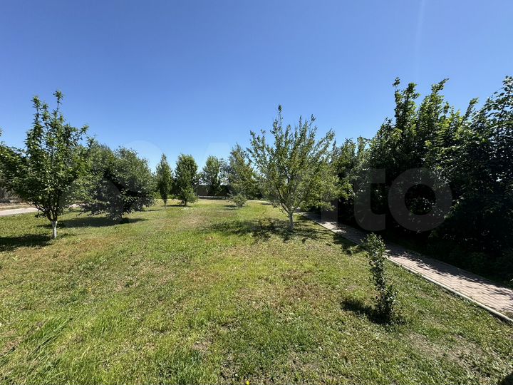 Коттедж 310 м² на участке 20 сот.