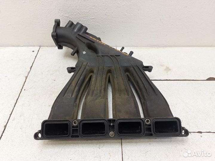 Впускной коллектор