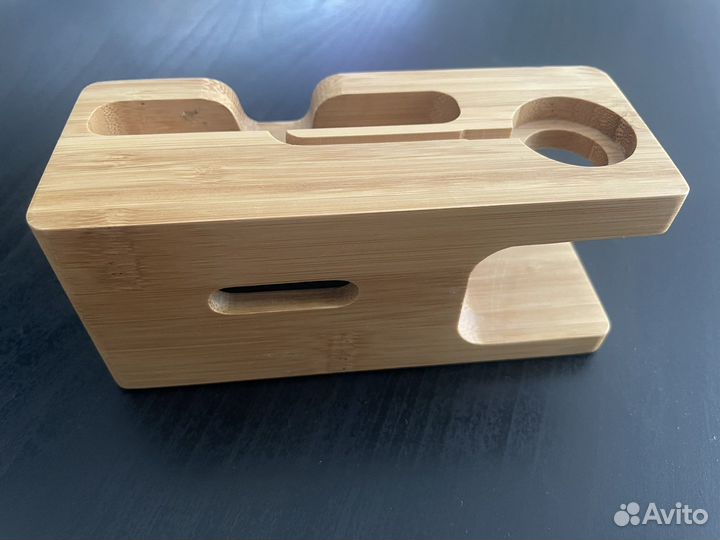 Подставка для телефона и часов