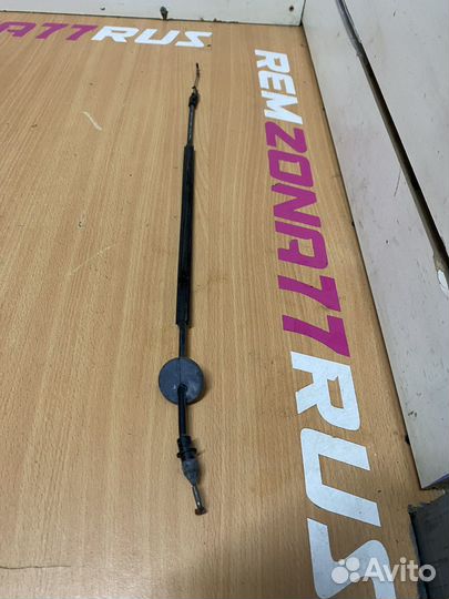 Трос замка двери volkswagen touran 1t0837085a