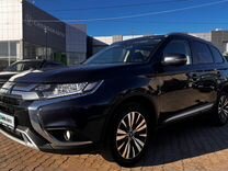 Mitsubishi Outlander 2.0 CVT, 2021, 58 639 км, с пробегом, цена 2 831 000 руб.