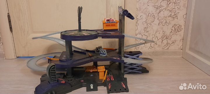 Игровой набор hot wheels парковка