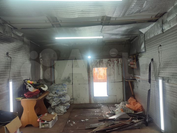 Гараж, > 30 м²