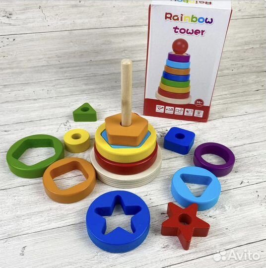 Деревянная пирамидка с вложениями