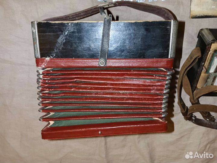 Старинная гармошка